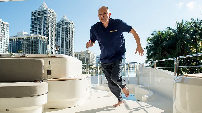 Ballers - Heads Will Roll - Photos - Rob Corddry