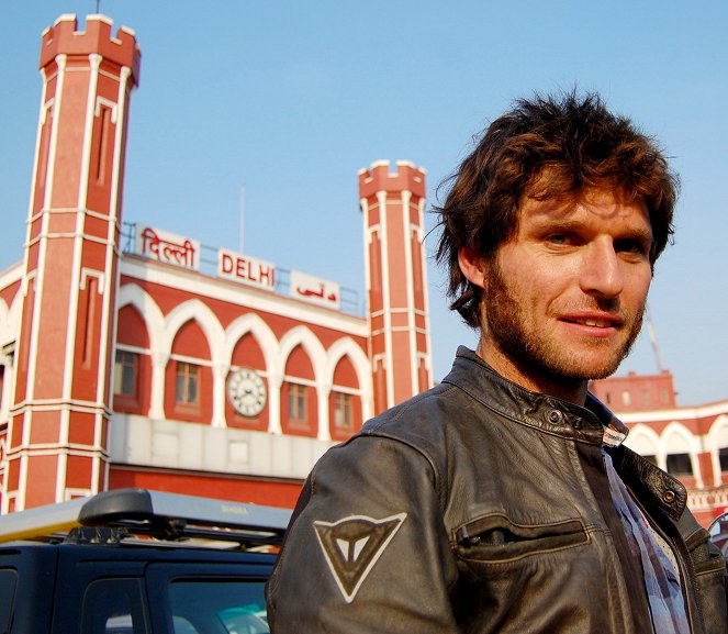 Our Guy in India - Film - Guy Martin