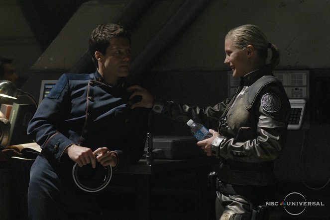 Hviezdna loď Galactica: Britva - Z filmu - Jamie Bamber, Katee Sackhoff