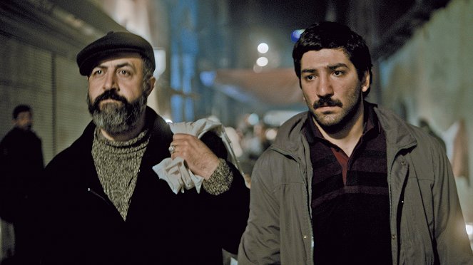 Abluka - Suspicions - Do filme - Mehmet Özgür, Berkay Ateş