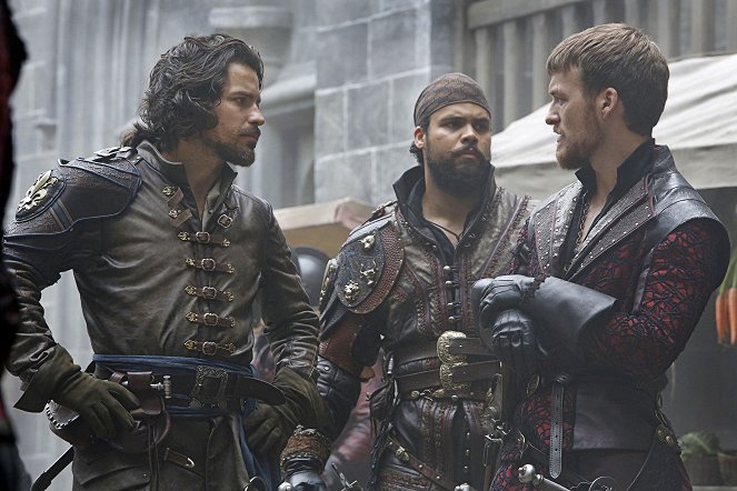 The Musketeers - Season 3 - Brothers in Arms - Photos - Santiago Cabrera, Howard Charles