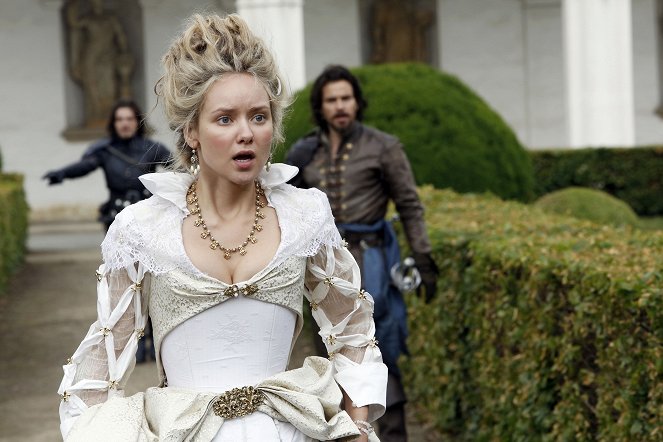 The Musketeers - To Play the King - Van film - Alexandra Dowling
