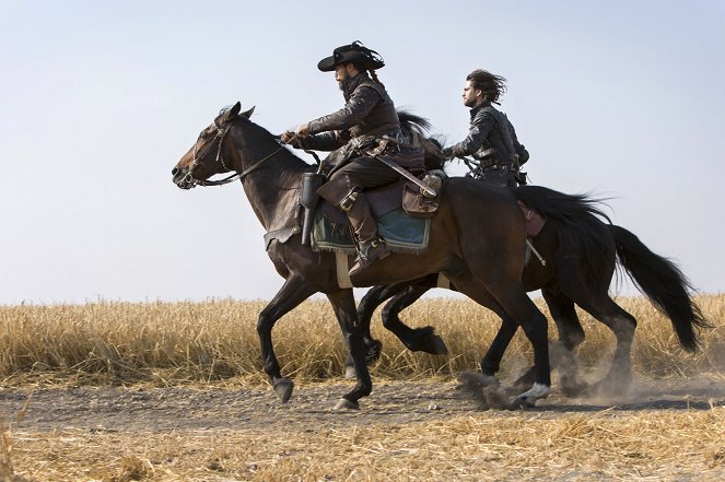 The Musketeers - Season 3 - Death of a Hero - Photos