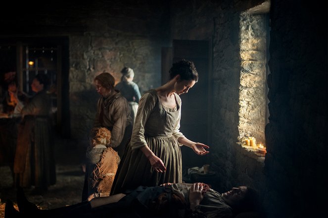 Outlander - Die Highland-Saga - Schlachtplan - Filmfotos - Caitríona Balfe