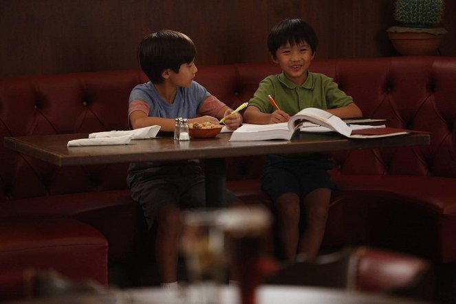 Fresh Off the Boat - Home Sweet Home-School - Photos - Forrest Wheeler, Ian Chen