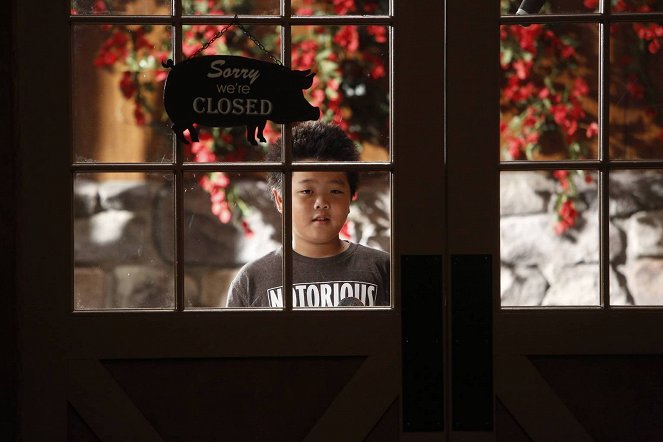 Fresh Off the Boat - Home Sweet Home-School - Photos - Hudson Yang