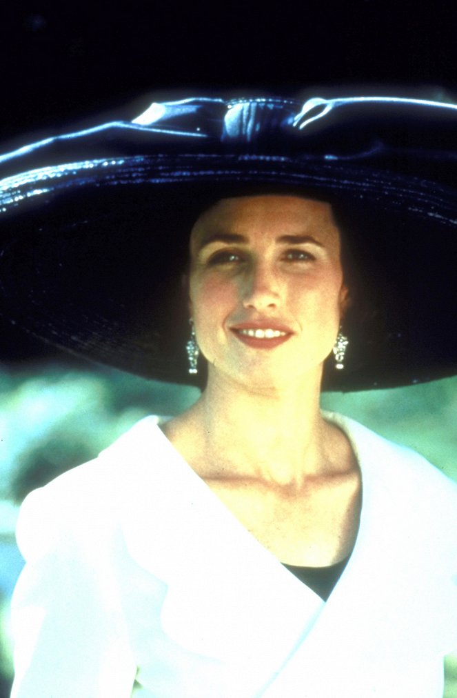 Four Weddings and a Funeral - Photos - Andie MacDowell
