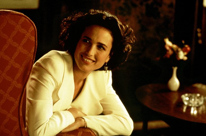 Four Weddings and a Funeral - Photos - Andie MacDowell