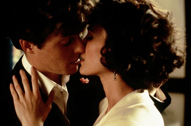 Four Weddings and a Funeral - Photos - Hugh Grant, Andie MacDowell