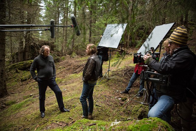 Um Traidor dos Nossos - De filmagens - Stellan Skarsgård, Ewan McGregor