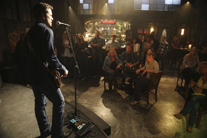Nashville - Season 4 - Can't Get Used to Losing You - Photos