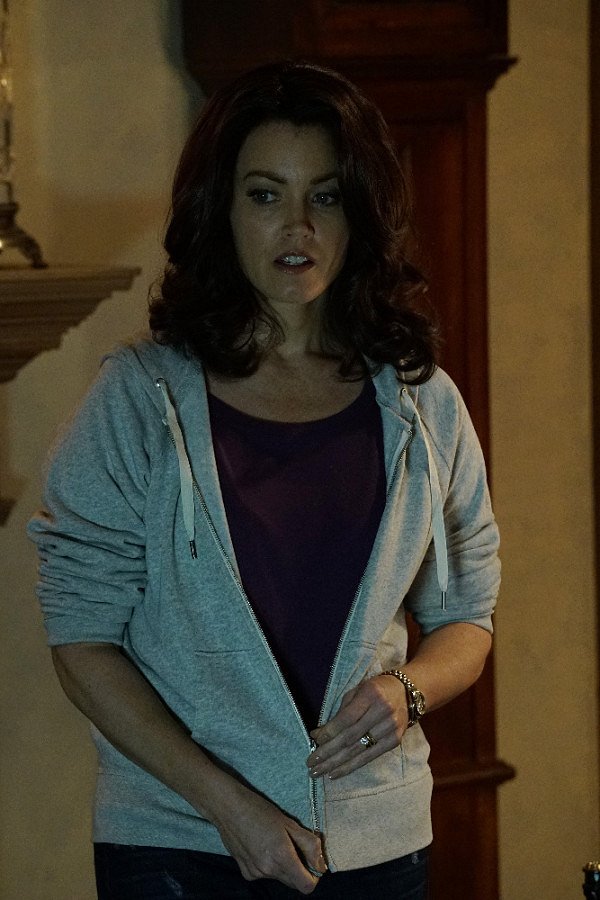 Scandal - You Got Served - Photos - Bellamy Young