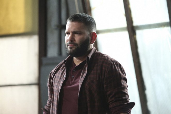 Scandal - Season 5 - It's Hard Out Here for a General - Van film - Guillermo Díaz