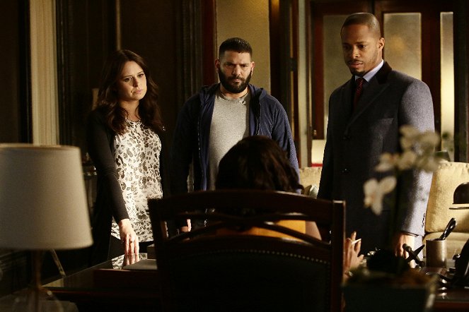 Scandal - Wild Card - Photos - Katie Lowes, Guillermo Díaz