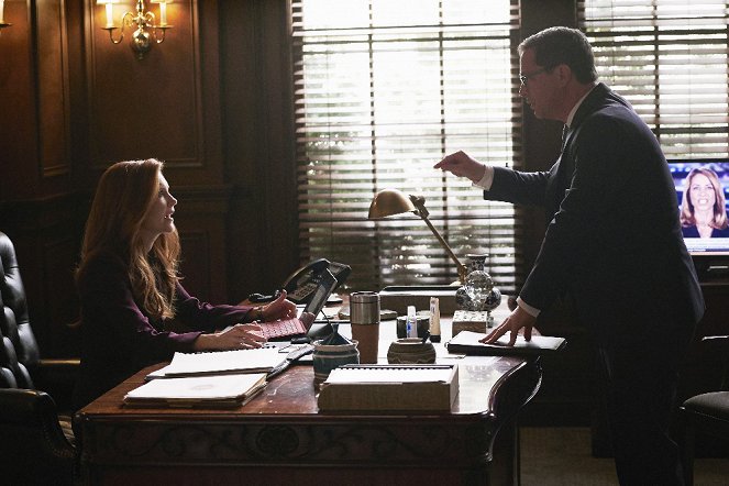 Scandal - I See You - Photos - Darby Stanchfield, Joshua Malina