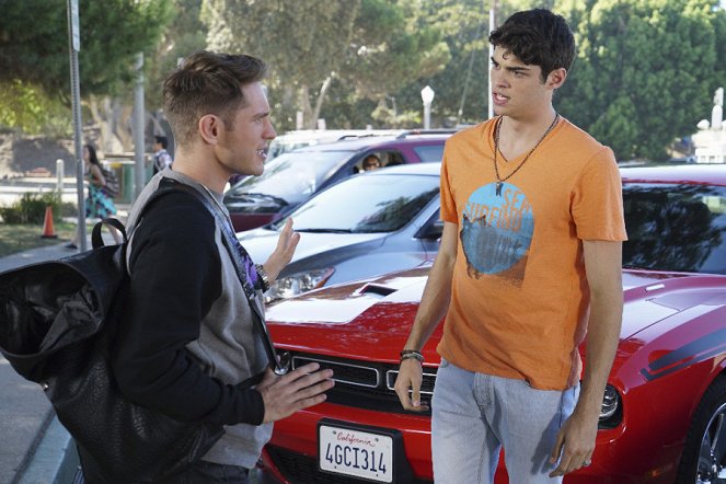 The Fosters - Mixed Messages - Van film - Louis Hunter, Noah Centineo