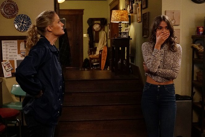 The Fosters - If and When - Film - Teri Polo, Maia Mitchell