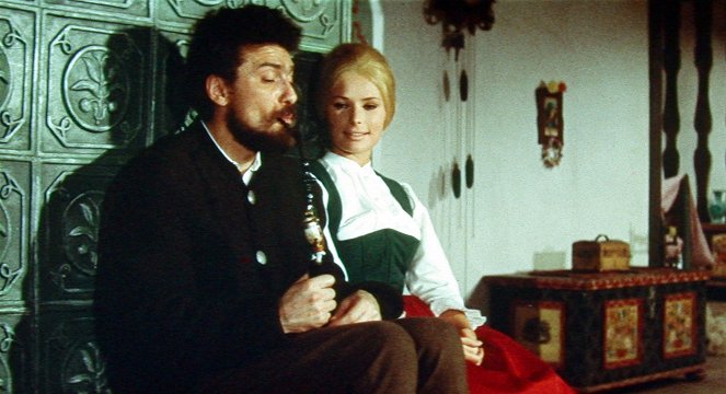 Pfeifen, Betten, Turteltauben - De la película - Waldemar Matuška, Vivi Bach