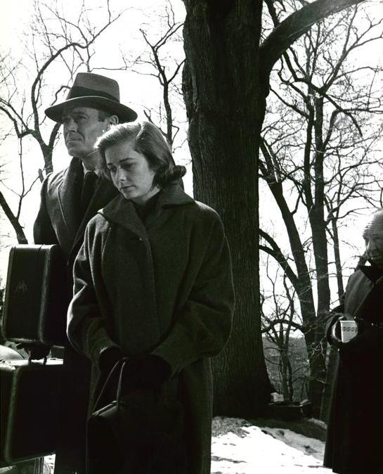 A tévedés áldozata - Filmfotók - Henry Fonda, Vera Miles