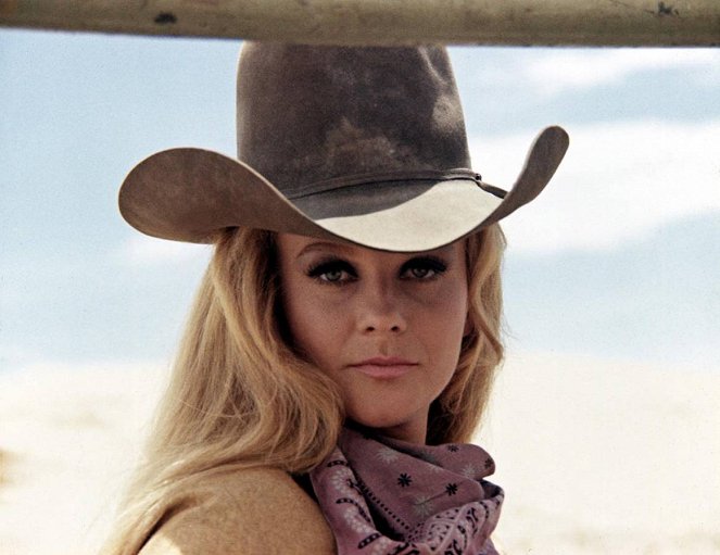 The Train Robbers - Promo - Ann-Margret