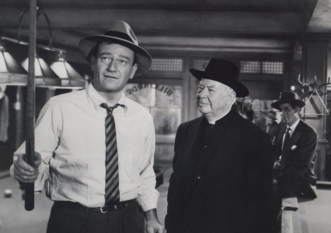 Trouble Along the Way - Filmfotók - John Wayne, Charles Coburn