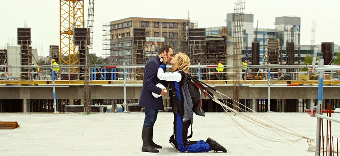 Hore za láskou - Z filmu - Jean Dujardin, Virginie Efira