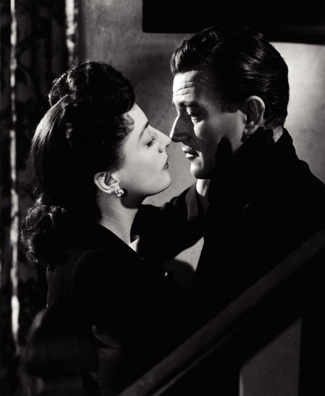 Reunion in France - Do filme - Joan Crawford, John Wayne