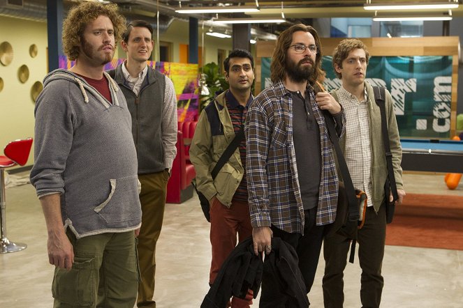 Silicon Valley - Season 3 - Two in the Box - Photos - T.J. Miller, Zach Woods, Kumail Nanjiani, Martin Starr, Thomas Middleditch