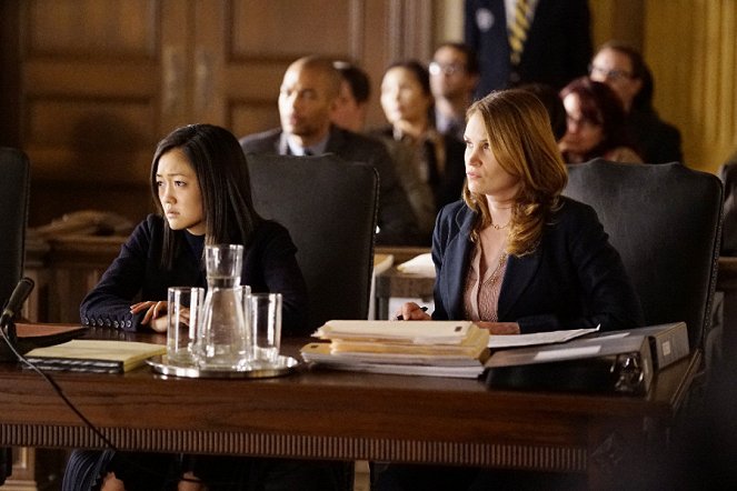 How to Get Away with Murder - Season 2 - What Happened to You, Annalise? - Photos - Amy Okuda