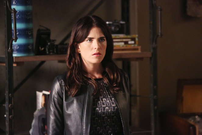 How to Get Away with Murder - Season 2 - What Happened to You, Annalise? - Photos - Karla Souza