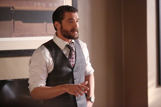 How to Get Away with Murder - Baby blues - Film - Charlie Weber