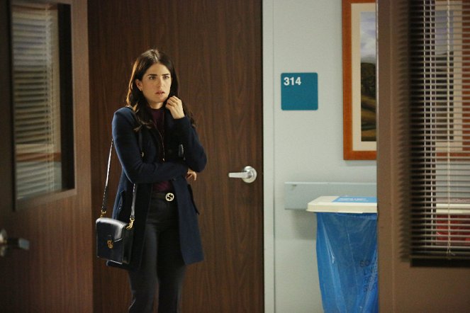 How to Get Away with Murder - What Happened to You, Annalise? - Van film - Karla Souza