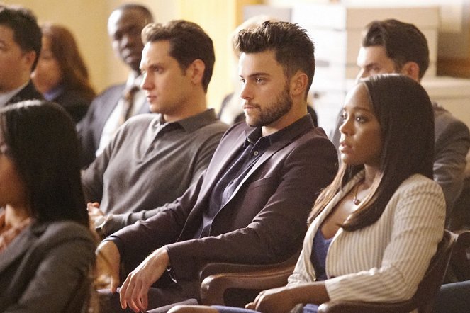 How to Get Away with Murder - What Happened to You, Annalise? - Photos - Jack Falahee, Aja Naomi King
