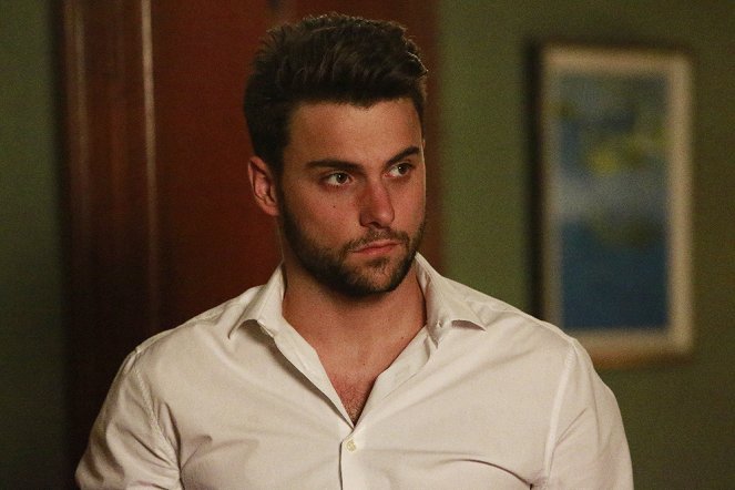 How to Get Away with Murder - It's a Trap - Photos - Jack Falahee