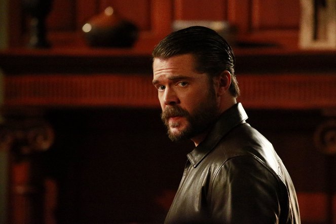 How to Get Away with Murder - It's a Trap - Van film - Charlie Weber