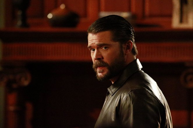 How to Get Away with Murder - Season 2 - It's a Trap - Photos - Charlie Weber