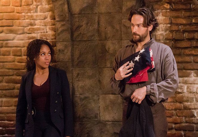 Sleepy Hollow - Dawn's Early Light - De la película - Nicole Beharie, Tom Mison