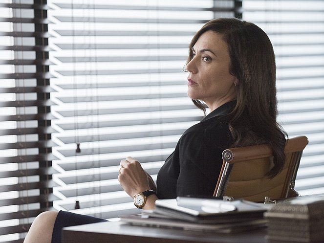 Billions - Season 1 - The Deal - Photos - Maggie Siff