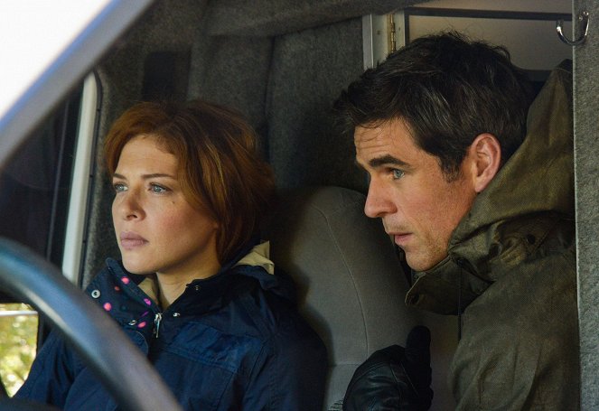 Under the Dome - Force Majeure - Kuvat elokuvasta - Rachelle Lefevre, Eddie Cahill