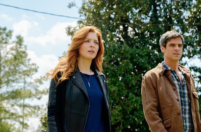 A búra alatt - Látomás - Filmfotók - Rachelle Lefevre, Eddie Cahill