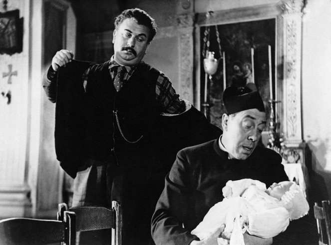 Don Camillo e l'onorevole Peppone - Filmfotók - Gino Cervi, Fernandel