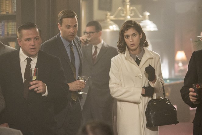 Masters of Sex - Season 2 - Fight - Photos - Lizzy Caplan