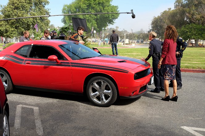 The Fosters - Safe - Tournage - Noah Centineo, Teri Polo, Sherri Saum