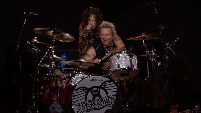 Rock for the Rising Sun - Filmfotók - Steven Tyler, Joey Kramer