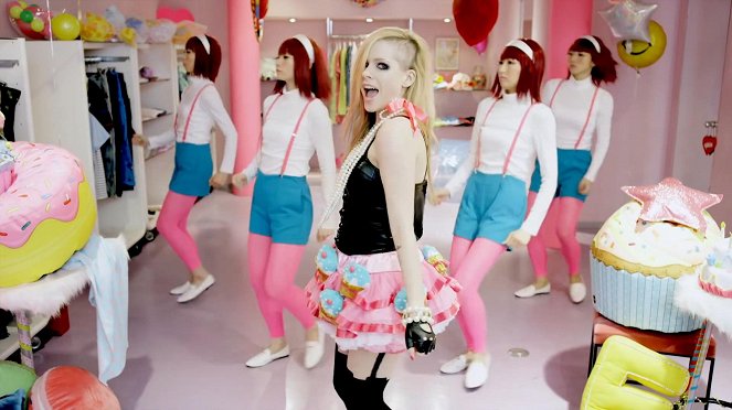 Avril Lavigne - Hello Kitty - Filmfotók - Avril Lavigne