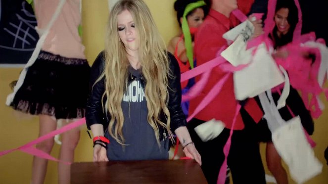Avril Lavigne - Here's to Never Growing Up - Filmfotók - Avril Lavigne