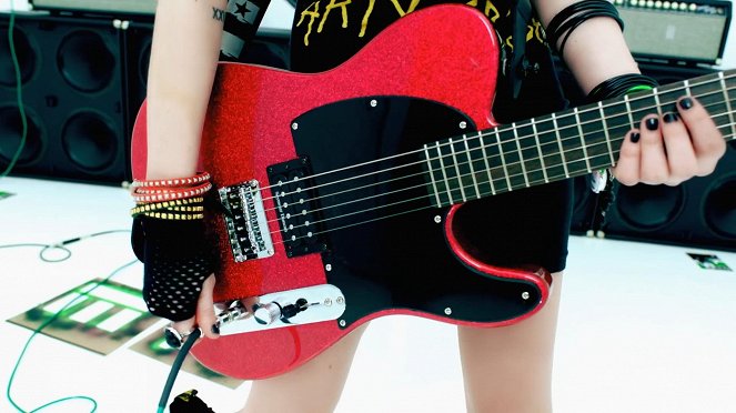Avril Lavigne - Smile - Kuvat elokuvasta