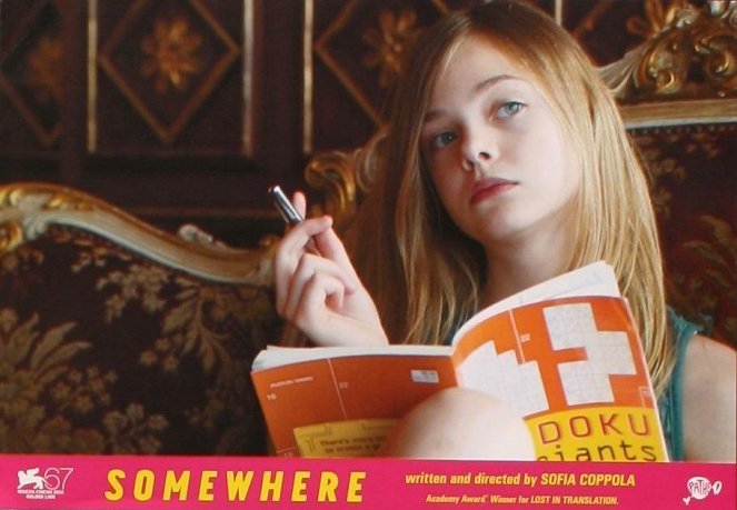 Somewhere - Lobbykarten - Elle Fanning