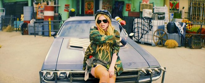 Avril Lavigne - Rock N Roll - Van film - Avril Lavigne