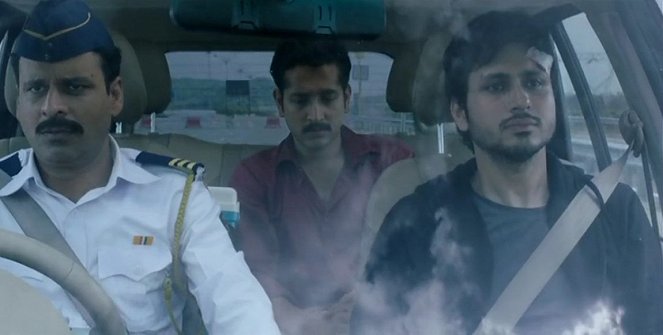 Traffic - Do filme - Manoj Bajpai, Parambrata Chattopadhyay